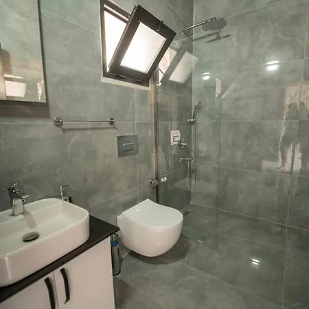 Zuemruet - 2 Bedroom With Jacuzzi In Kalkan - Uzumlu Villa Caykoy