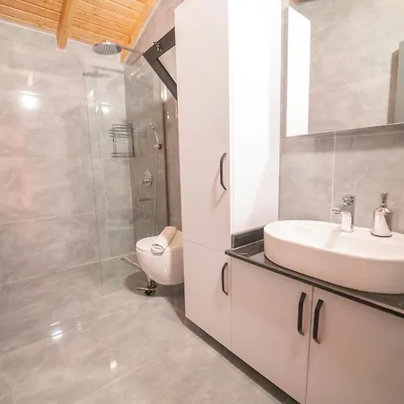 Zuemruet - 2 Bedroom With Jacuzzi In Kalkan - Uzumlu *