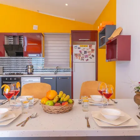 Villa Zuemruet - 2 Bedroom With Jacuzzi In Kalkan - Uzumlu
