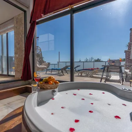 Zuemruet - 2 Bedroom With Jacuzzi In Kalkan - Uzumlu Villa *